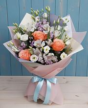 Букет цветов из:  Лизиантусы, Розы, Альстромерии и Гипсофила в Верхний Баскунчак