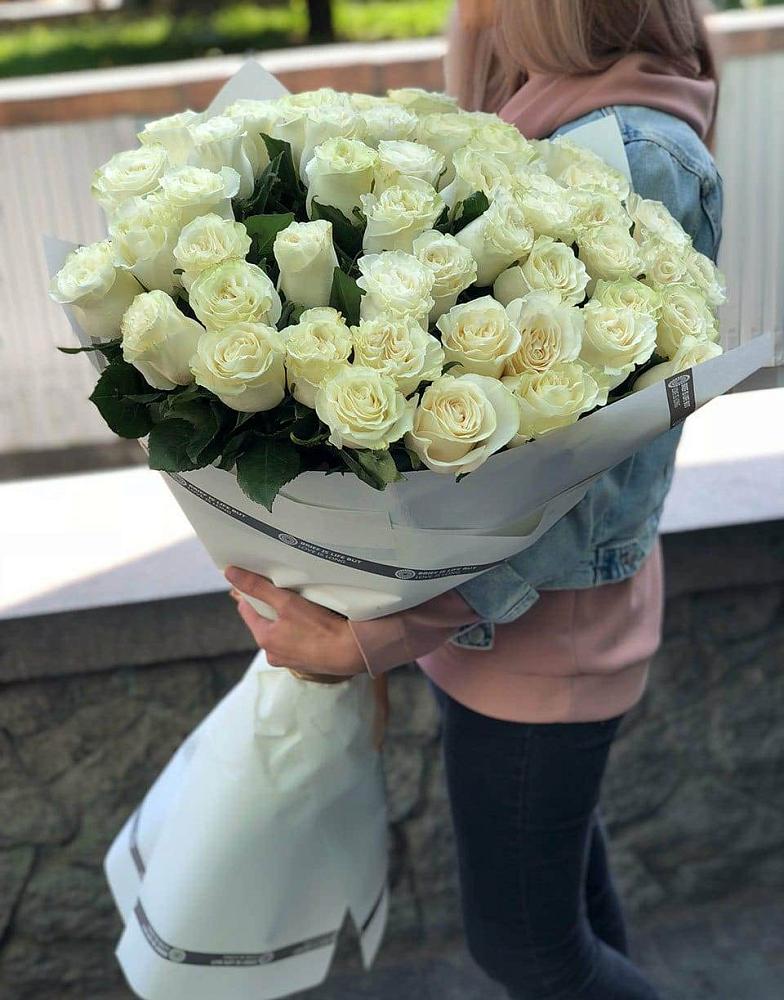 35 Белых роз в Верхний Баскунчак Букет 35 Белых роз в Верхний Баскунчак